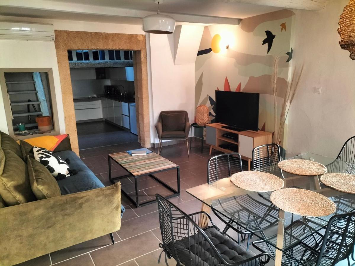 Maison De Village Familiale Pont Du Gard, Toit Terrasse, Barbecue, Fibre Vers Pont du Gard Exterior photo