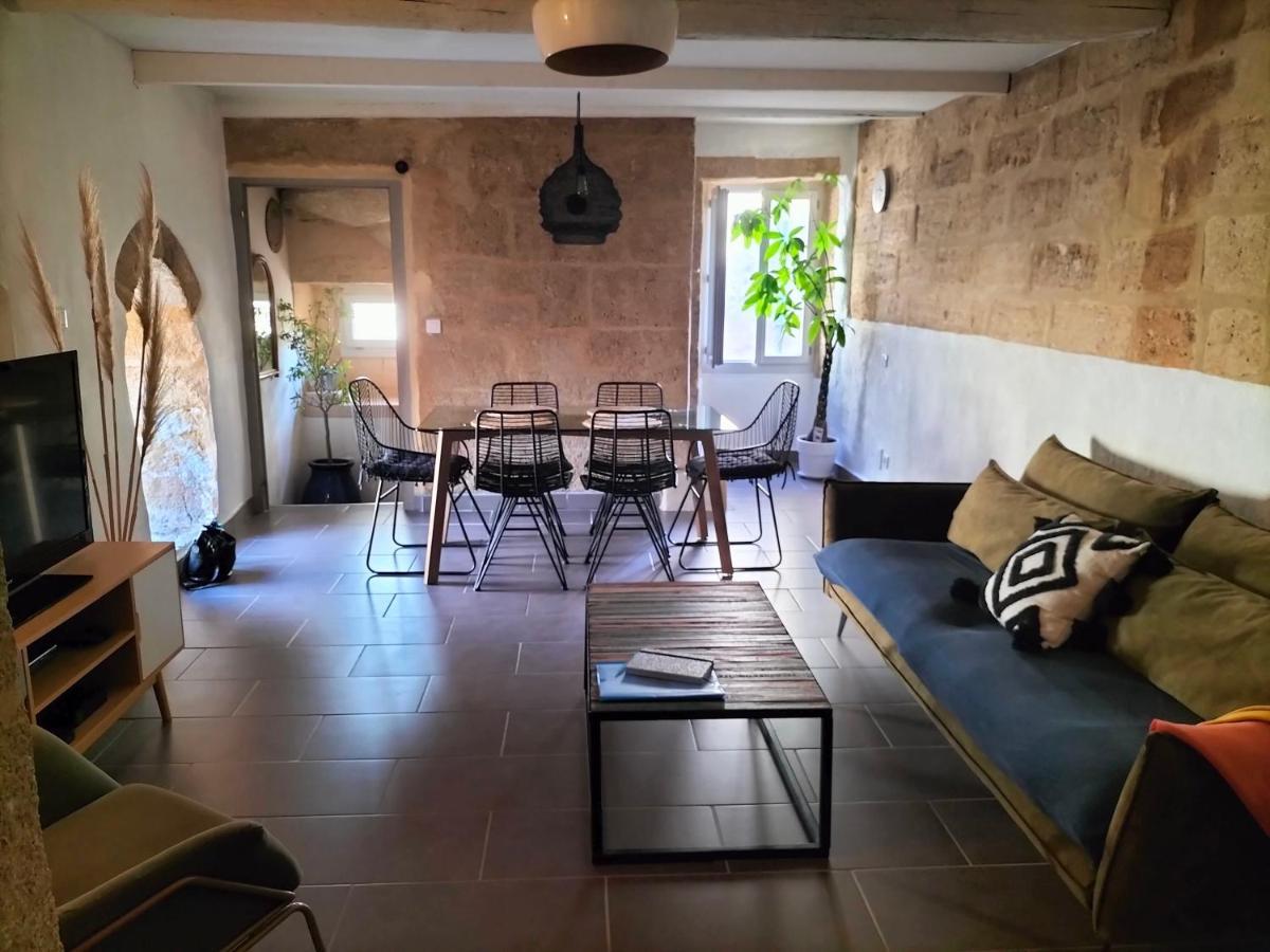 Maison De Village Familiale Pont Du Gard, Toit Terrasse, Barbecue, Fibre Vers Pont du Gard Exterior photo