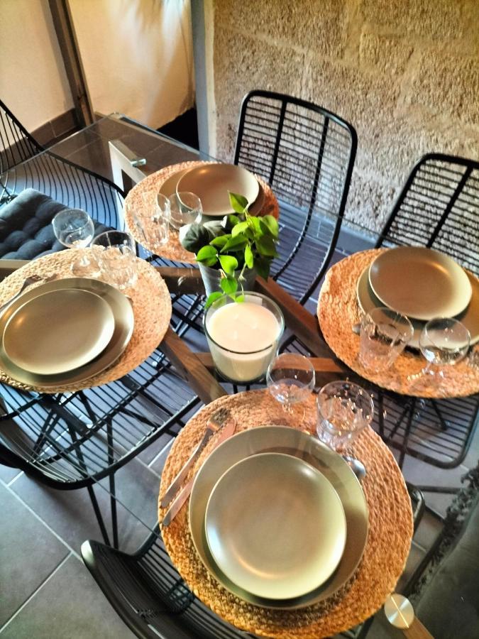 Maison De Village Familiale Pont Du Gard, Toit Terrasse, Barbecue, Fibre Vers Pont du Gard Exterior photo